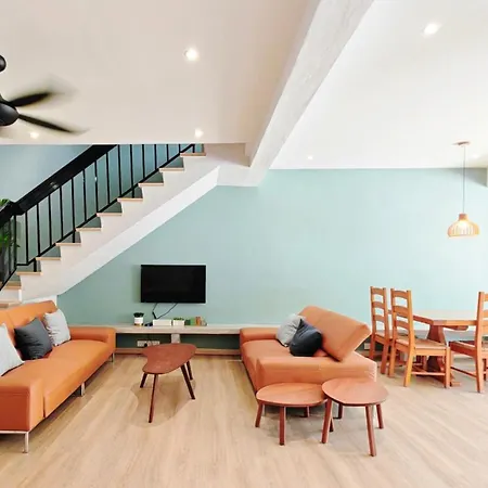 35 Beachhouse Batu Ferringhi 7 Bedroom 7 Bathroom Ev Friendly Exterior photo
