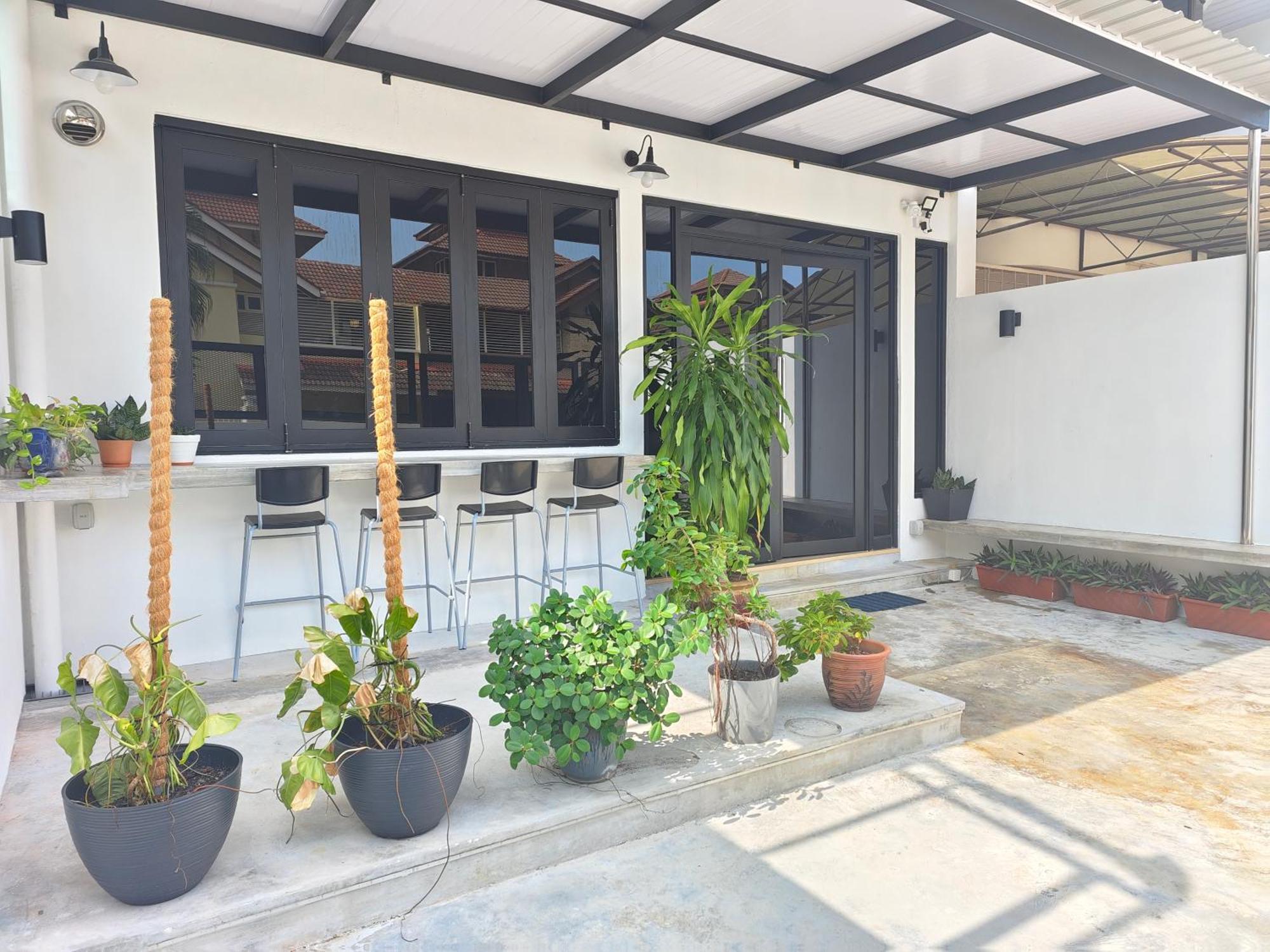 Holiday home 35 Beachhouse 7 Bedroom 7 Bathroom Ev Friendly Batu Ferringhi