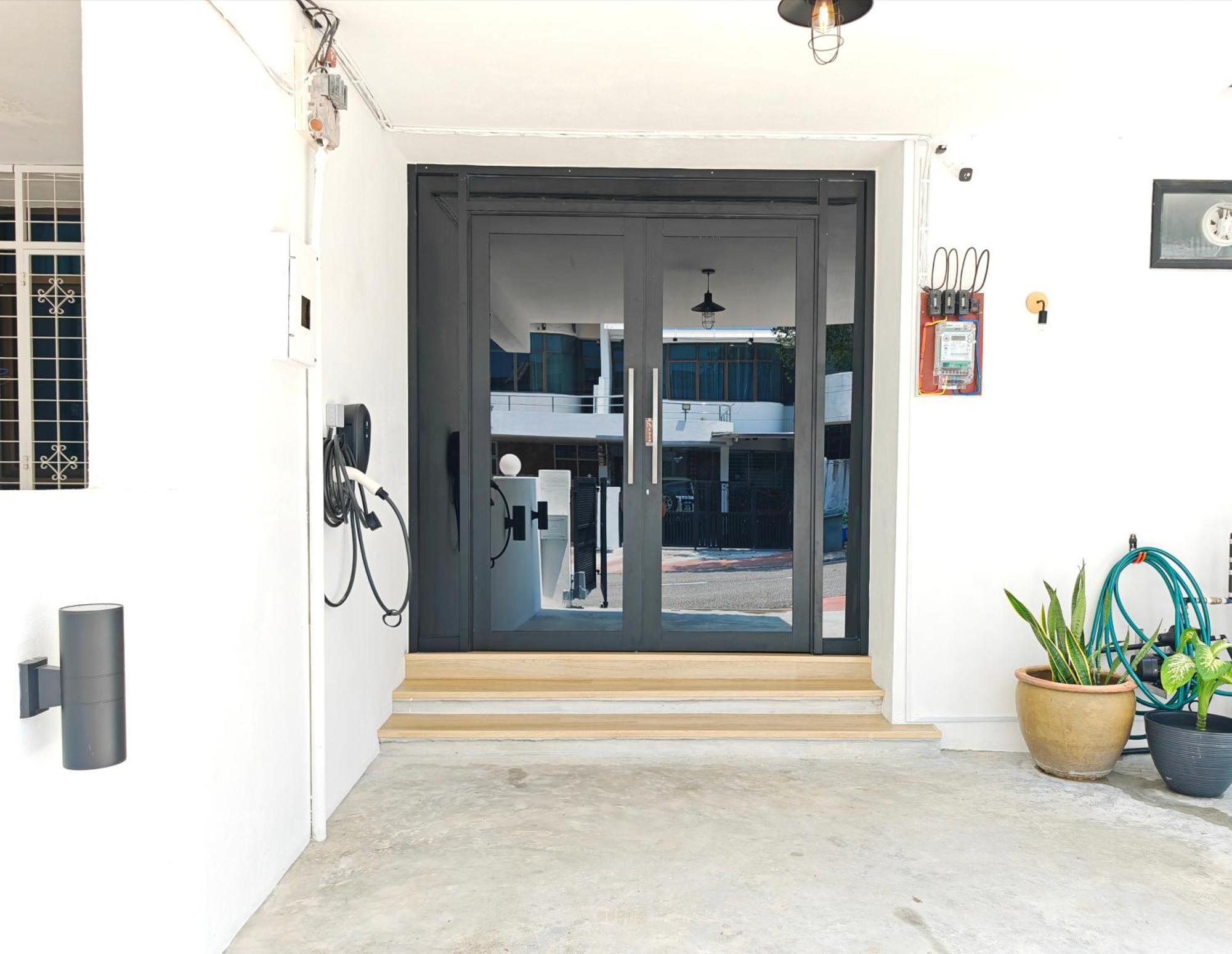 35 Beachhouse 7 Bedroom 7 Bathroom Ev Friendly